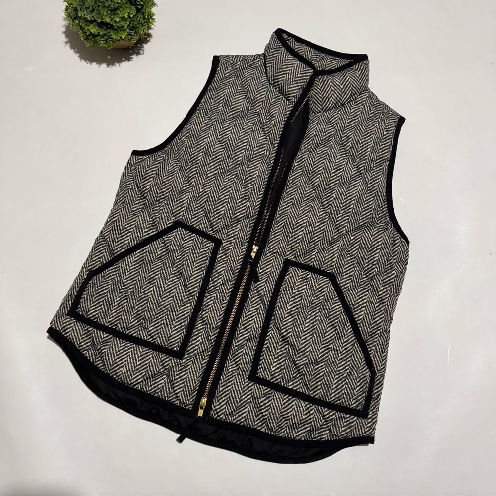 J‎ Crew Black White Herringbone Down Quilted Puffer Vest Size Small Fall Preppy
